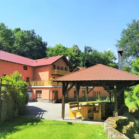 Liskuv Mlyn Guest house Milesov