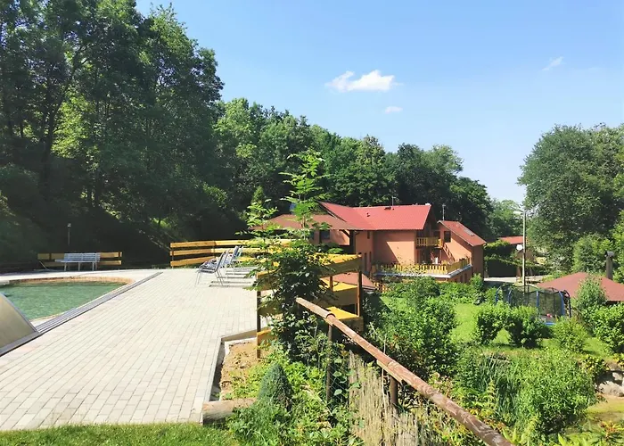 게스트하우스 Liskuv Mlyn Milesov (Pribram)